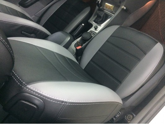 Авточехлы на Ford Focus 2 Coupe