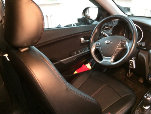 Авточехлы на Kia Rio 3