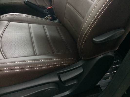 Авточехлы на Lada Vesta