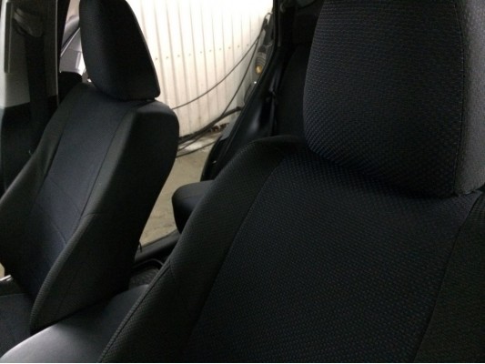 Авточехлы на Toyota RAV 4 CA40