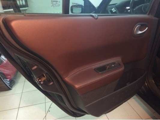 Перетяжка дверных карт